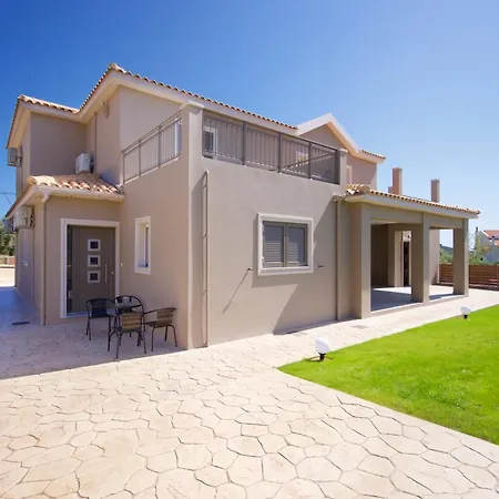 Alexandra'S Residence