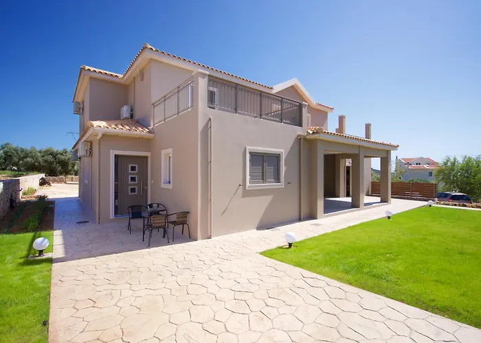 Alexandra'S Residence